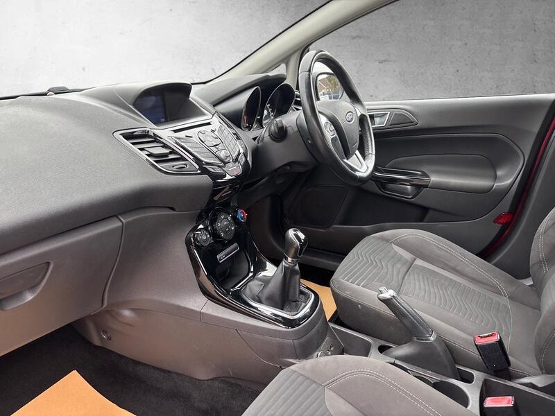 FORD FIESTA