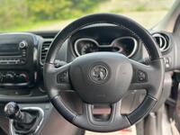 VAUXHALL VIVARO