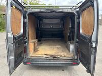 VAUXHALL VIVARO