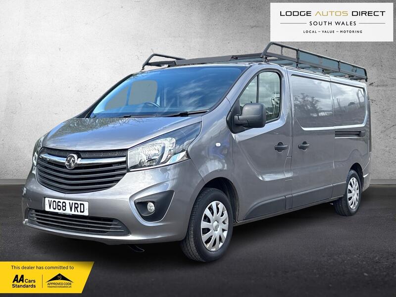 VAUXHALL VIVARO