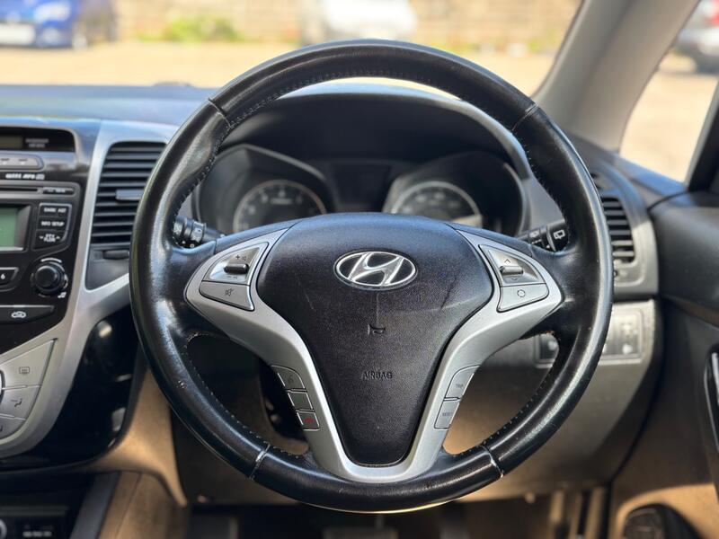 HYUNDAI IX20