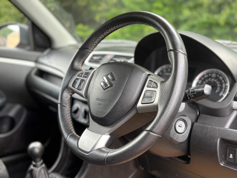 SUZUKI SWIFT