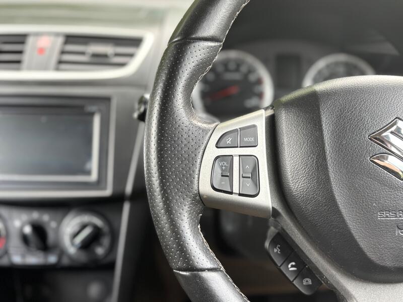 SUZUKI SWIFT