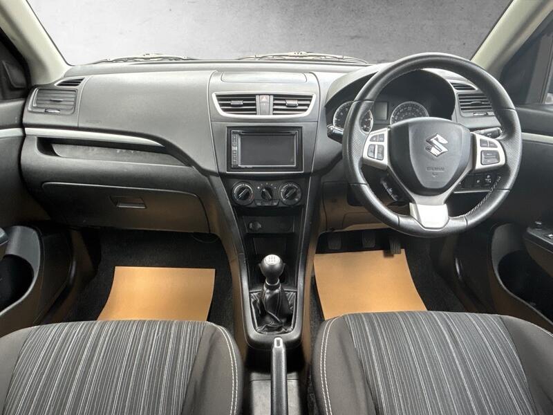 SUZUKI SWIFT