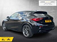 INFINITI Q30