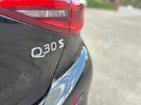 INFINITI Q30