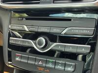 INFINITI Q30