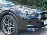 INFINITI Q30